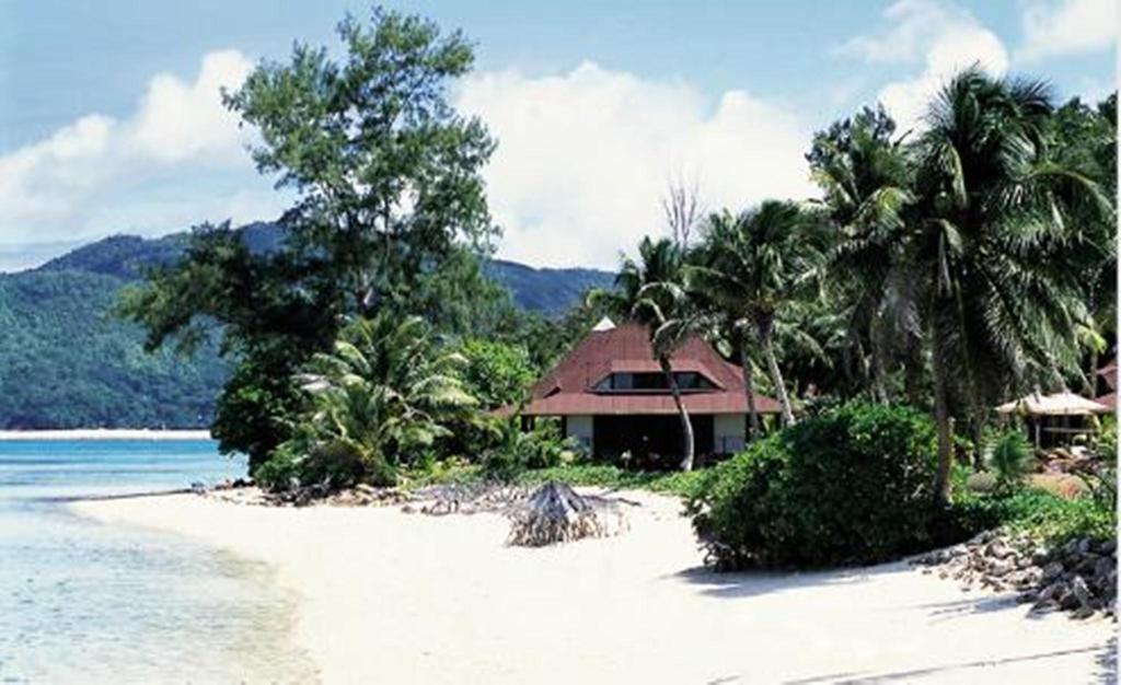 New Emerald Cove Hotel Baie Sainte Anne Kültér fotó